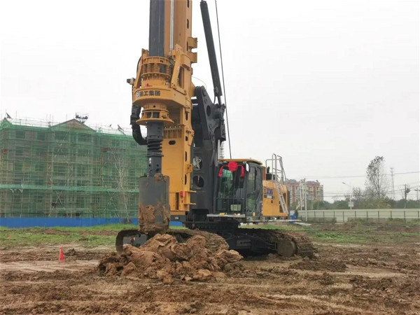 哪款旋挖鉆機(jī)是您心中的房建“小鋼炮”呢？.jpg