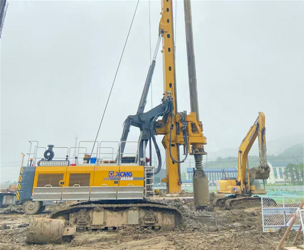 關于國產旋挖鉆機的技術特點.jpg